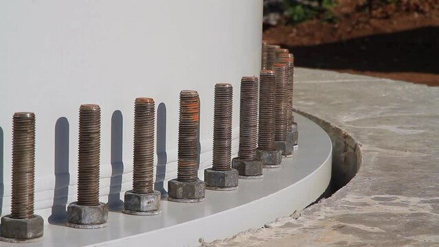 Wind Turbine Fasteners Manufacturer: Tower Bolts, Blade Bolts and Flange Bolts for Wind Energy Projects